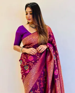 Blooming Purple Soft Banarasi Silk Saree With Staring Blouse Piece