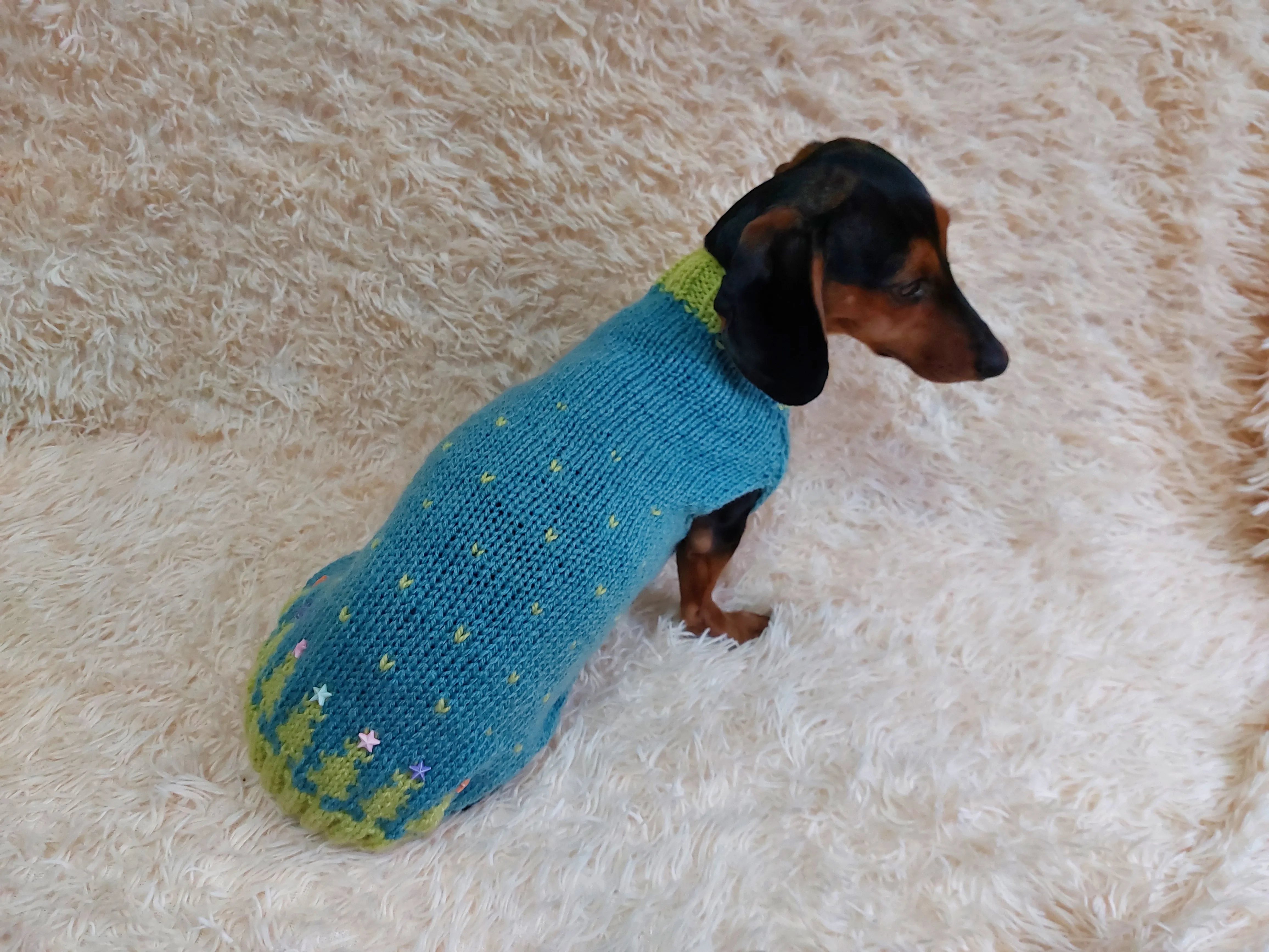 christmas clothes with trees for pets,dog jumper winter christmas,dachshund sweater with trees