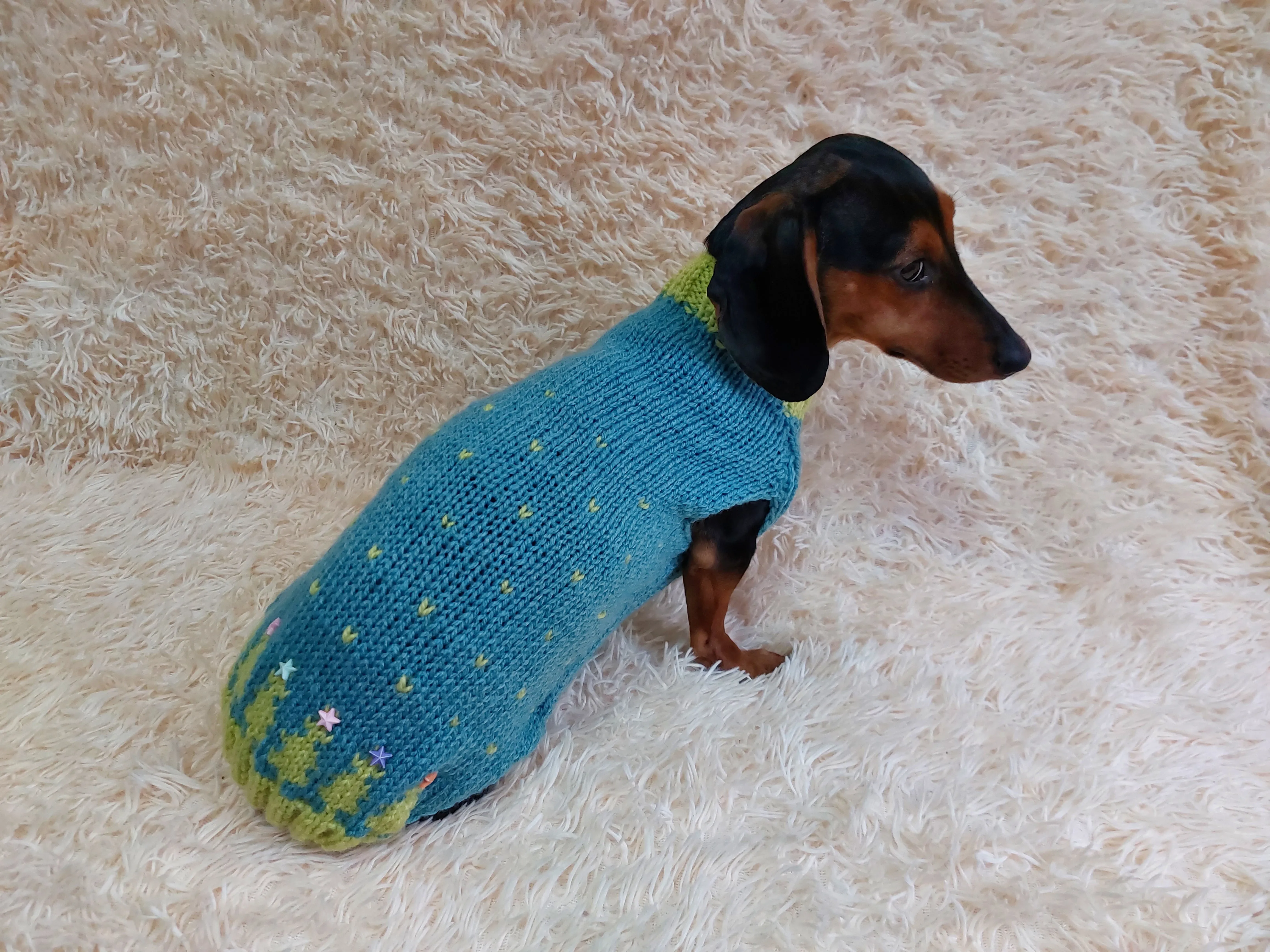 christmas clothes with trees for pets,dog jumper winter christmas,dachshund sweater with trees