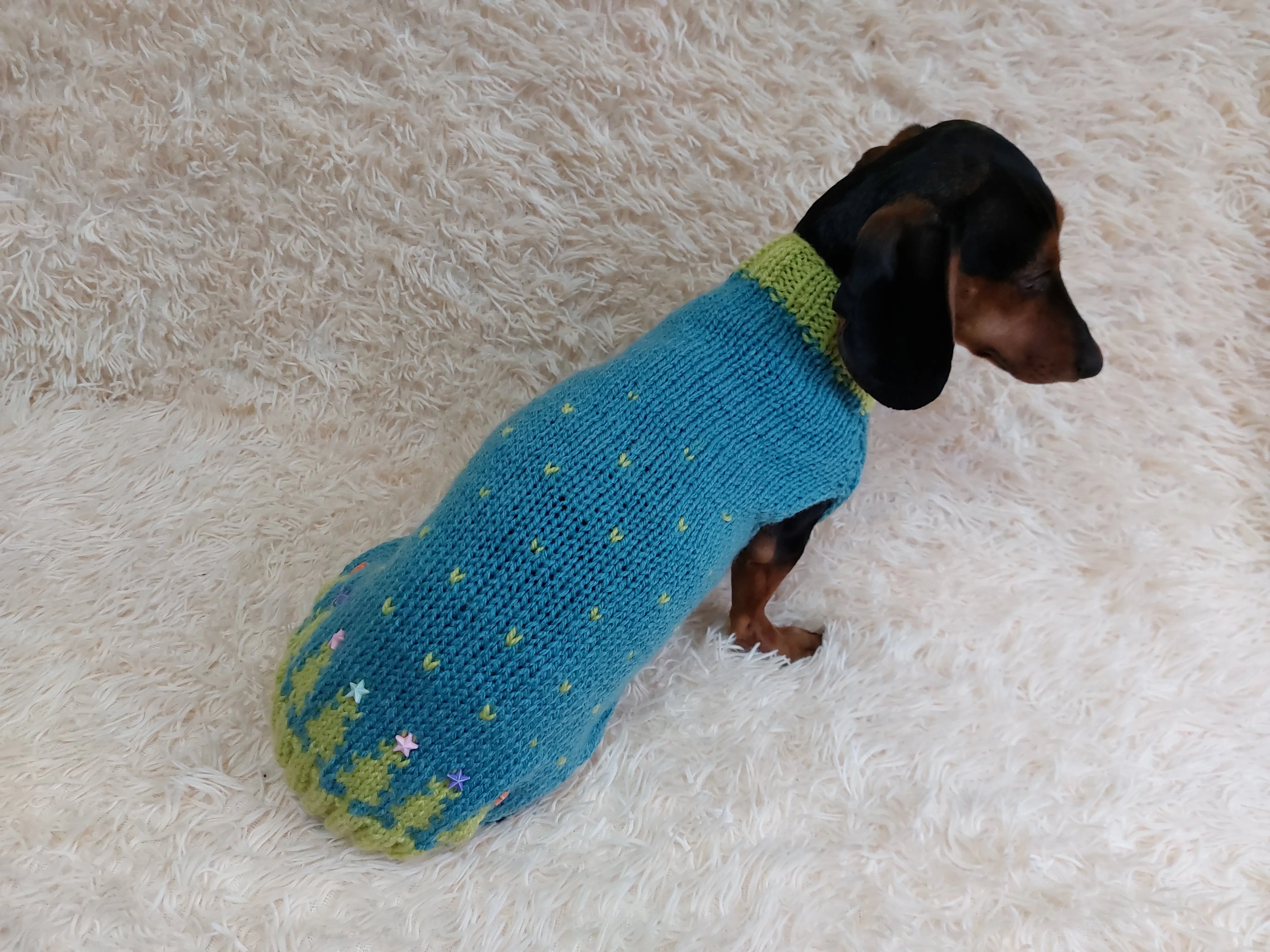 christmas clothes with trees for pets,dog jumper winter christmas,dachshund sweater with trees