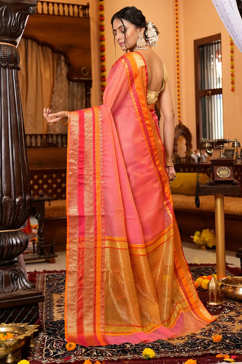 Effervescent Pink Soft Silk Saree With Proficient Blouse Piece