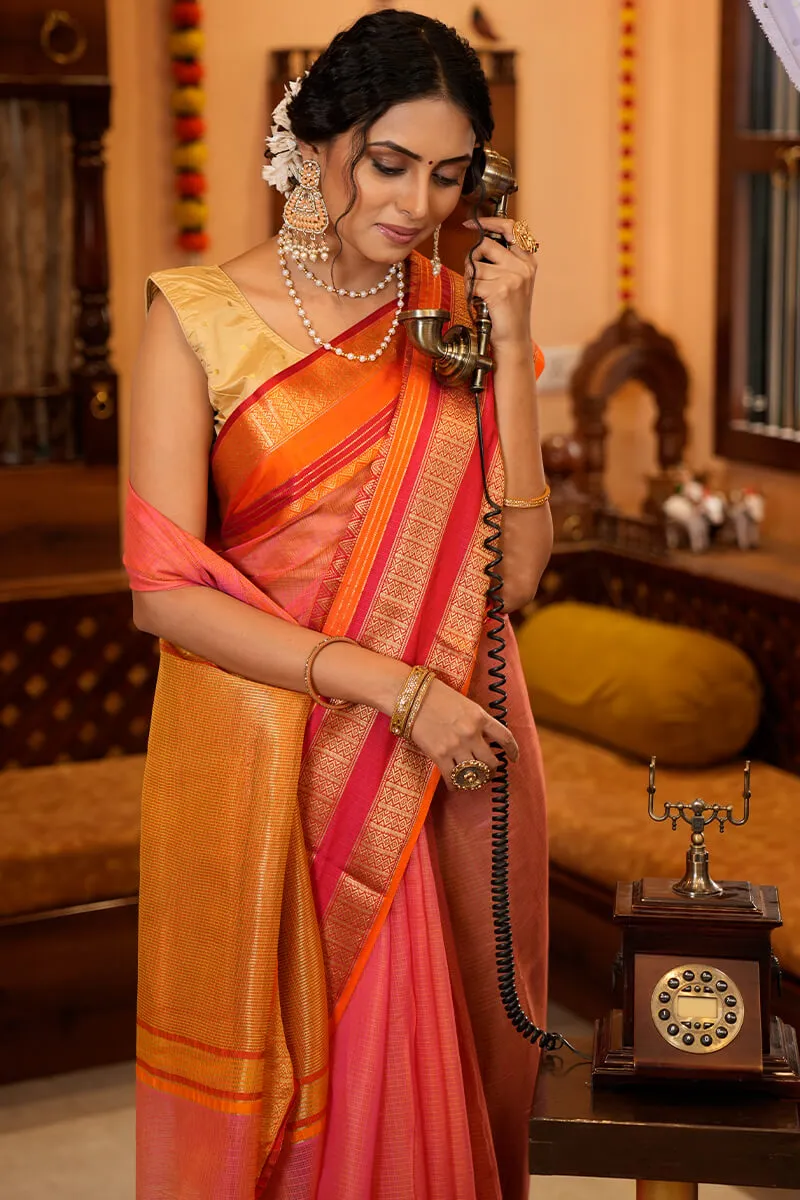 Effervescent Pink Soft Silk Saree With Proficient Blouse Piece