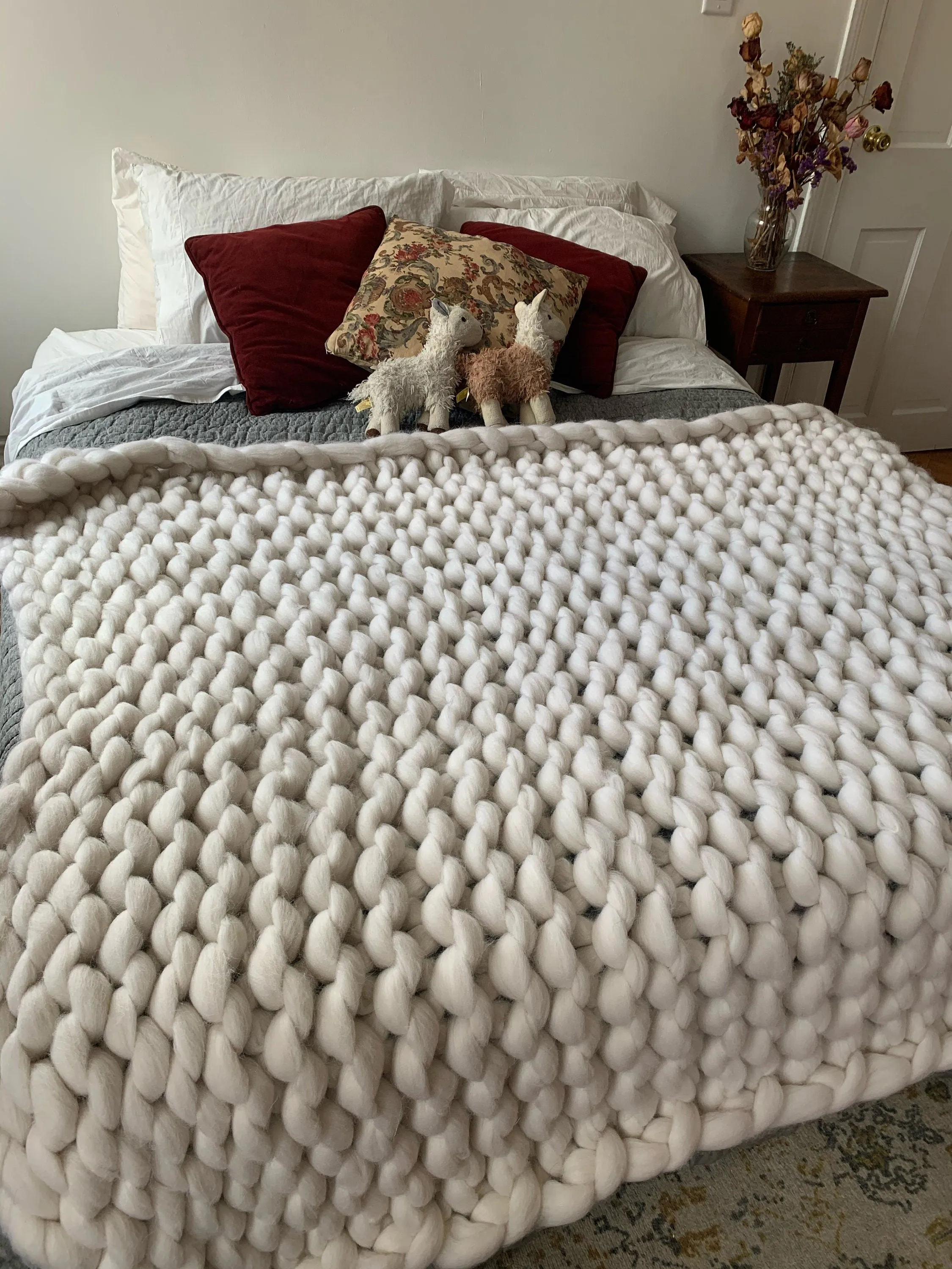 Giant Chunky Knit Blanket/Arm Knit Wool Throw/ Chunky Knit Merino Wool Throw Blanket