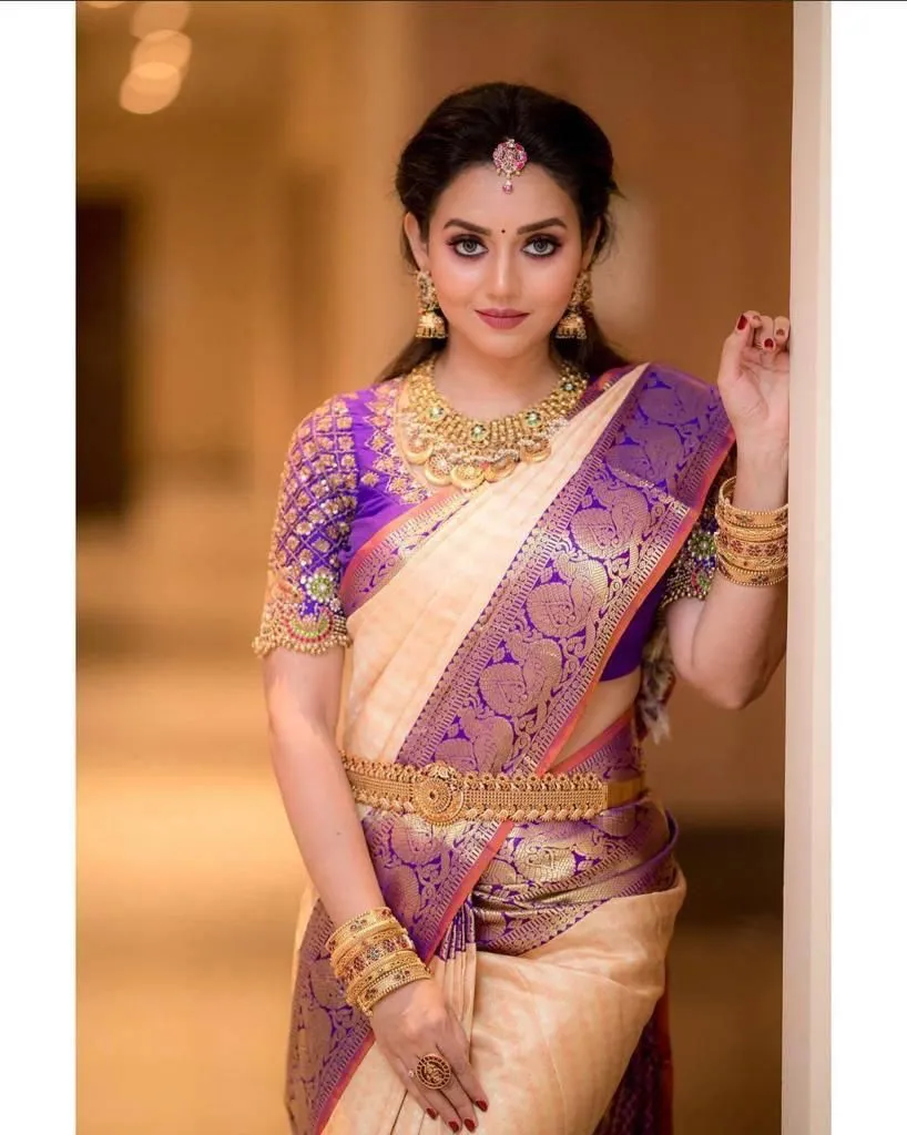 Groovy Peach Soft Silk Saree With Angelic Blouse Piece