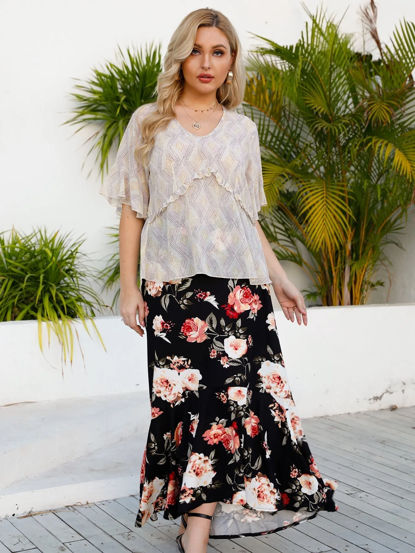 KittenAlarm - Plus size Elastic Waist Floral Skirt