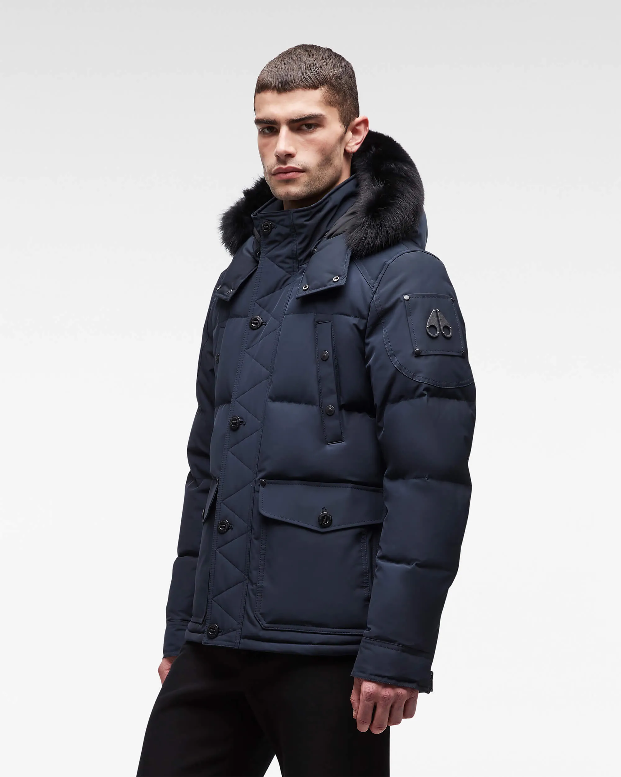 ONYX ROUND ISLAND JACKET