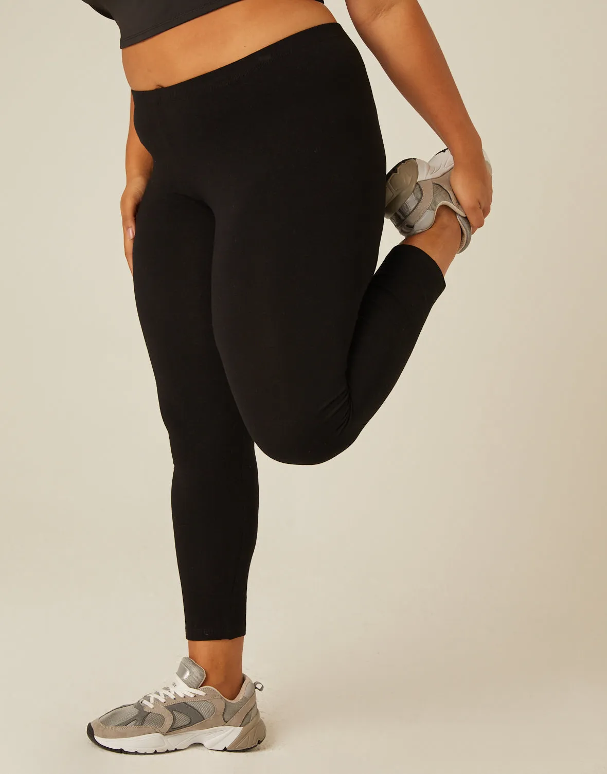 Plus Size Elastic Waist Leggings