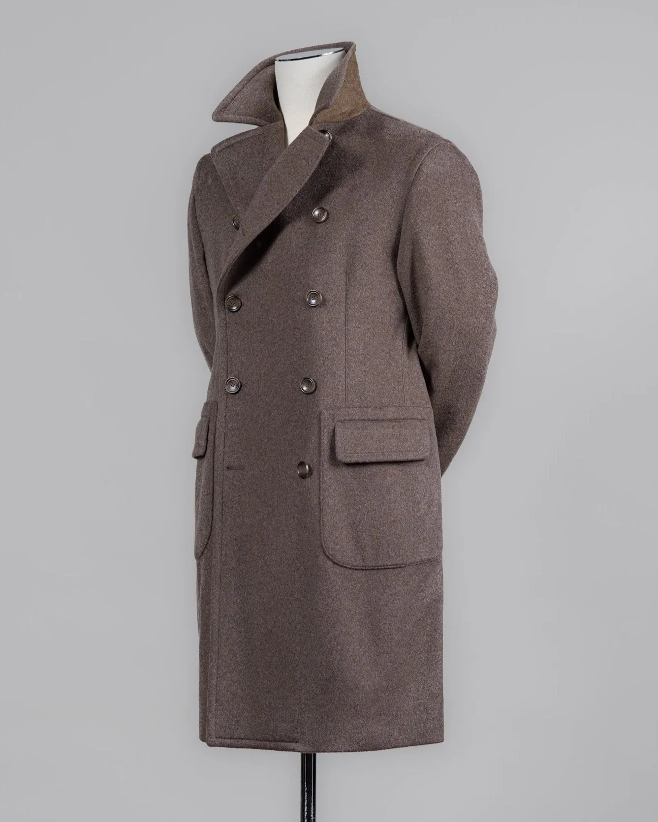 Tagliatore Double-Breasted Cashmere Overcoat / Taupe